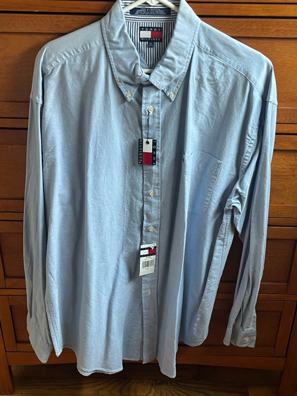 Tommy Hilfiger, long sleeve bun shirt